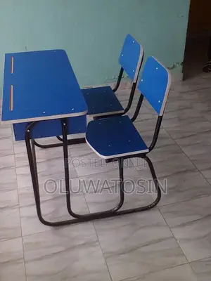 Kayan Makaranta na Dalibai da Kujeru