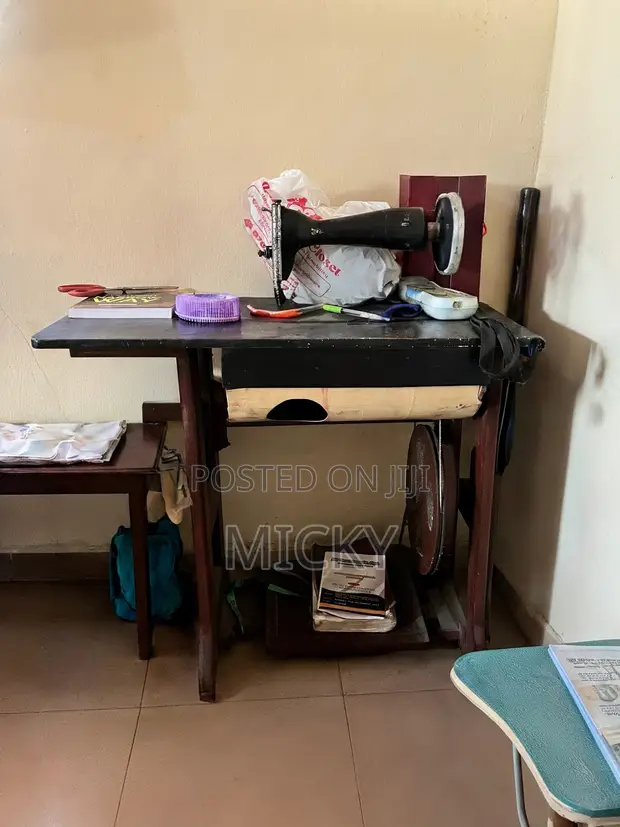 Sparta Industrial Sewing Machine - 1