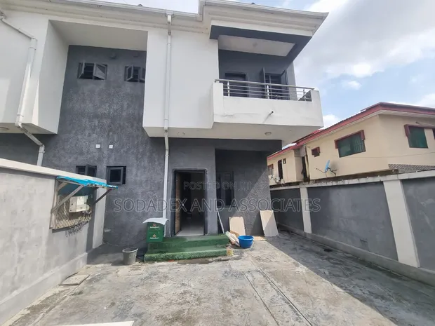 4 Bedroom Duplex for Rent in Medina Estate, Gbagada - 1