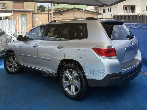 Toyota Highlander Limited 3.5L 4WD 2013 Silver - 1