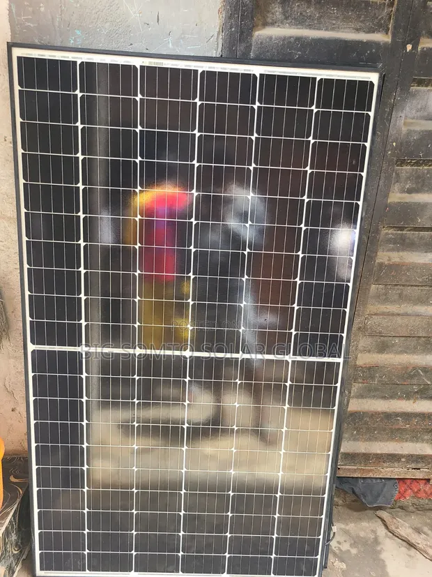 550W Canadian Solar Panel - 1