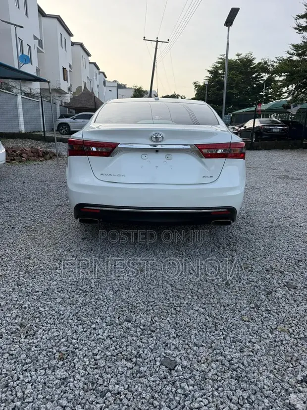 Toyota Avalon 2016 White - 1