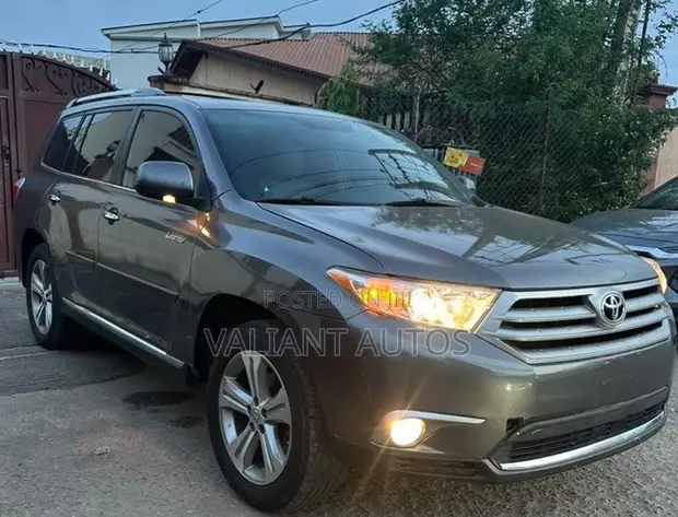 Toyota Highlander Limited 2013 Gray - 1