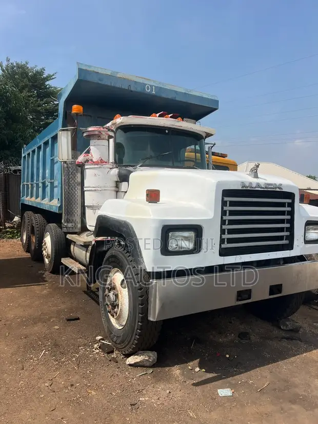 Mack Tipper Truck (12 Tyres) - 1