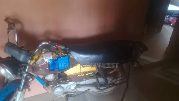 TVS Motorcycle 2022 - Minor Smoke Issue - 1