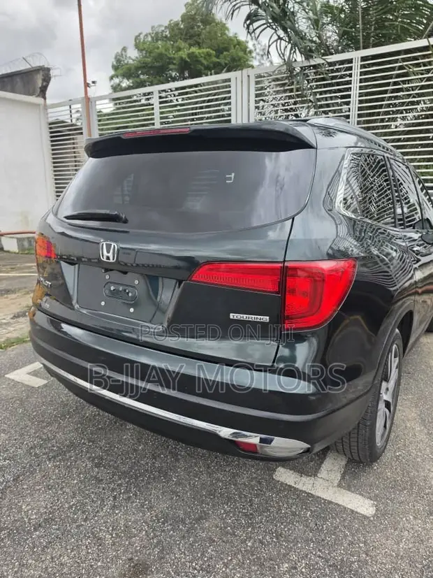 2017 Honda CR-V Touring SUV - Baki - 1
