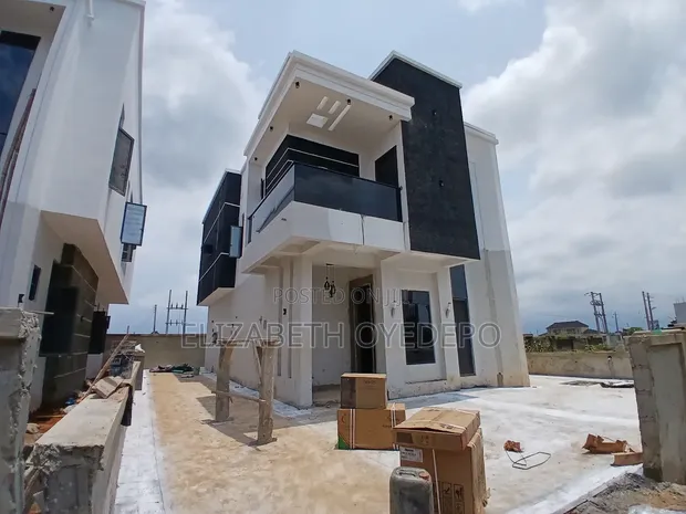 Gidan Kayan Saka 4 Bedroom Duplex Don Siyarwa a Pakuro - 1