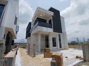 Gidan Kayan Saka 4 Bedroom Duplex Don Siyarwa a Pakuro