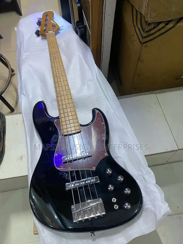 Luxars 5-String Active Electric Bass Guitar - 1