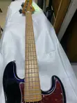Luxars 5-String Active Electric Bass Guitar - 3