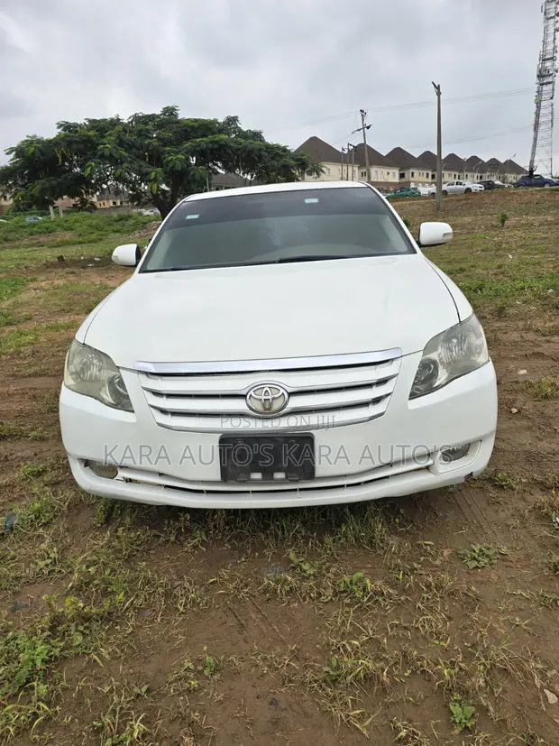 2006 Toyota Avalon White - 1