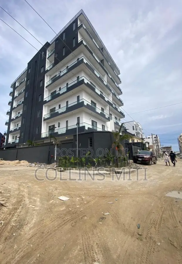 3-Bedroom Block of Flats a cikin Serene Estate, Lekki Phase 1 - 1