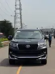 Toyota Land Cruiser Prado 2016 Black - 2