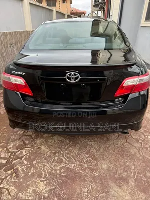 2008 Toyota Camry 2.4 SE Automatic - Black