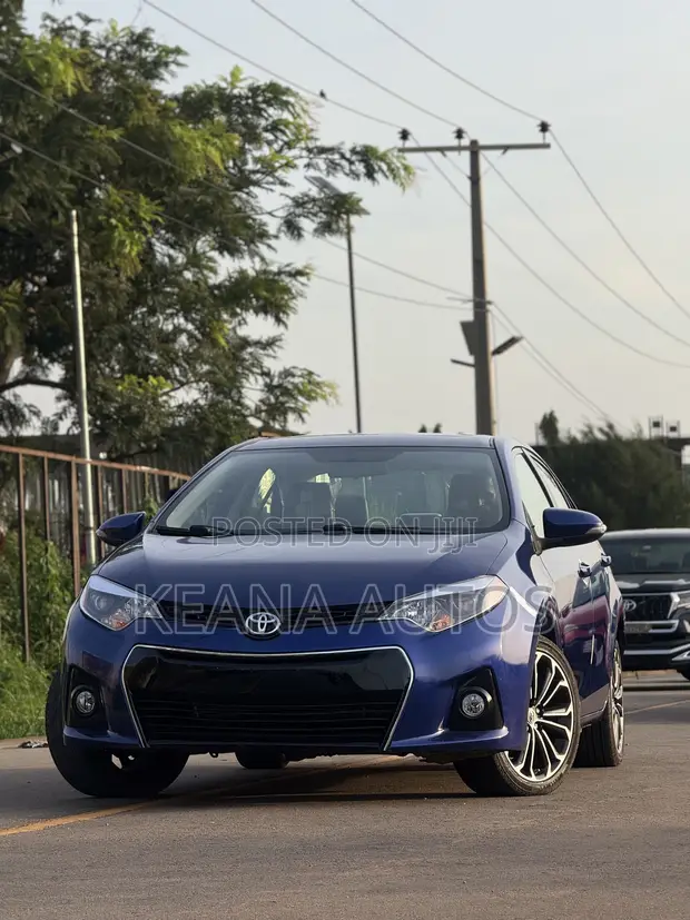 2015 Toyota Corolla S Sedan - Direct Belgium - 1