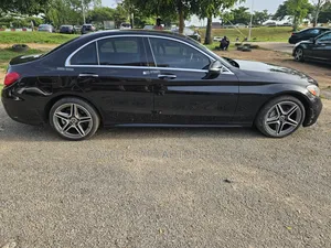 Mercedes-Benz C300 2019 Black