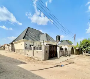 3-Bedroom Bungalow da BQ a Minna Sayarwa