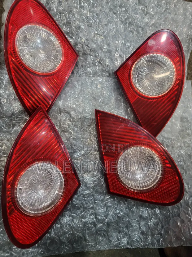 Toyota Corolla Bootlight (2005) - 1