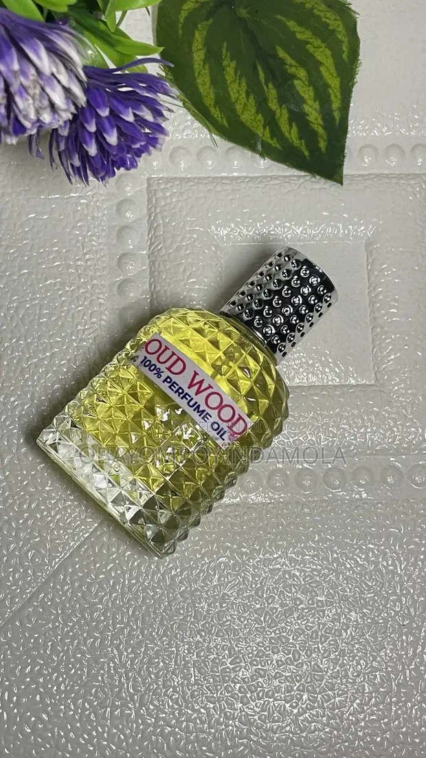 Oud Wood 100% Perfume Oil - 1