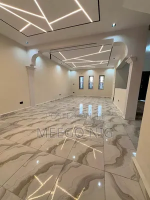 4 Bedroom Semi-Detached Townhouse/Terrace don haya a Ologolo