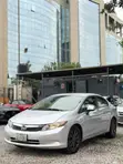 Honda Civic 2012 Launin Azurfa - 1