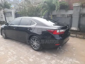 Lexus ES 350 2016 Black - Foreign Used