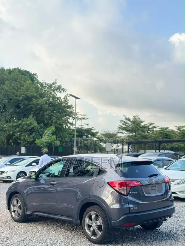 Honda HR-V 2017 Gray - 1