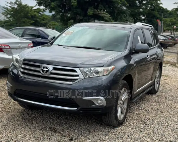 Toyota Highlander 2012 Gray - 1