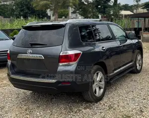 Toyota Highlander 2012 Gray