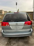 2006 Toyota Sienna CE FWD Minivan - 2
