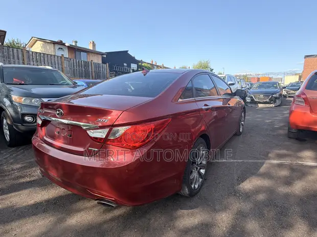 2010 Hyundai Sonata Limited Sedan FWD Burgundy - 1