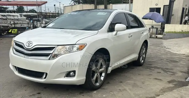 Toyota Venza 2012 Fari - 1