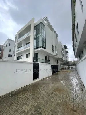 4-Bedroom Terrace Duplex with Penthouse in Banana Island