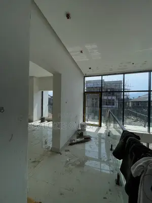 5-Bedroom Duplex mai Pool & Cinema, Peter Odili, Port Harcourt