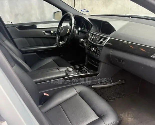 Mercedes-Benz E-Class 2010 Silver - 1