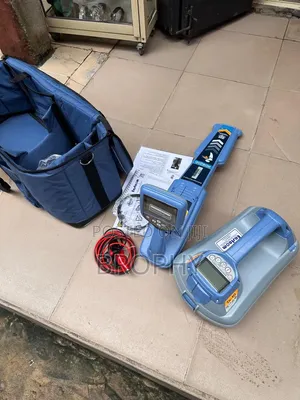 Brand New CAT Underground Pipe and Cable Locator