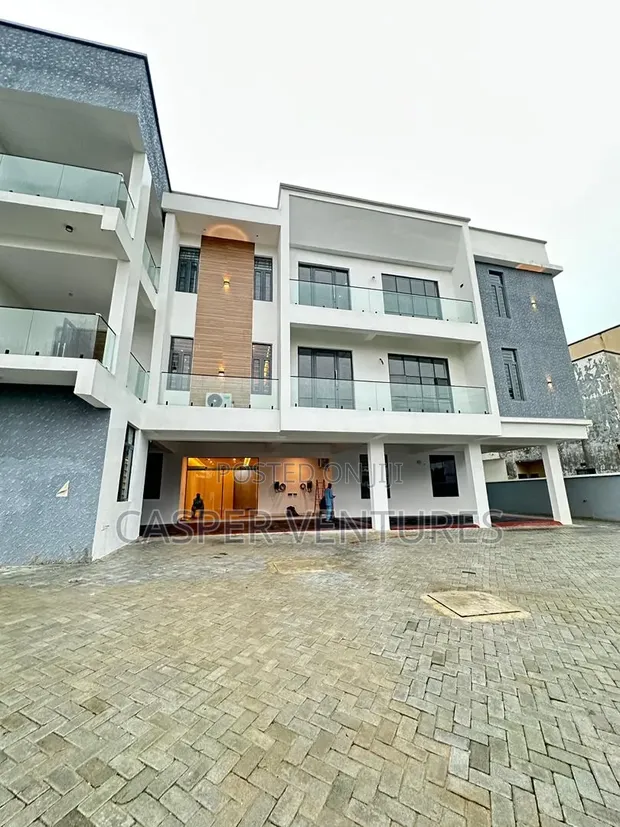 3 Bedroom Luxury Apartment for Sale a Osapa London, Lekki - 1