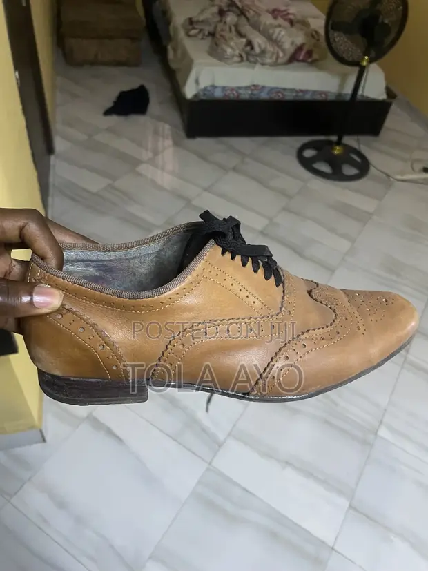 Adir Men's Classic Brown Leather Loafers - Size 44 - 1