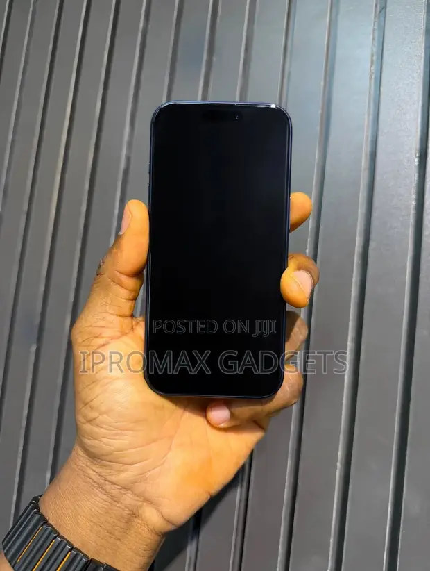 New Apple iPhone 17 Pro 256GB Blue - 1