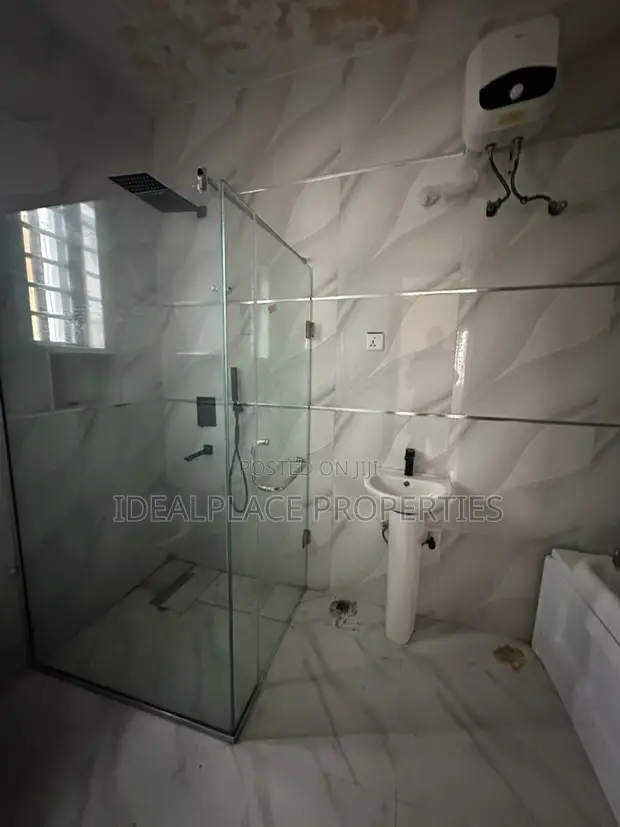 4 Bedroom Semi-Detached Duplex da BQ a Lekki Phase 1 - 1