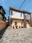 Wurin Zama Mai Kayan Ciki 2 Bedroom a Ikate, Lekki Phase 1 don Sawa - 1