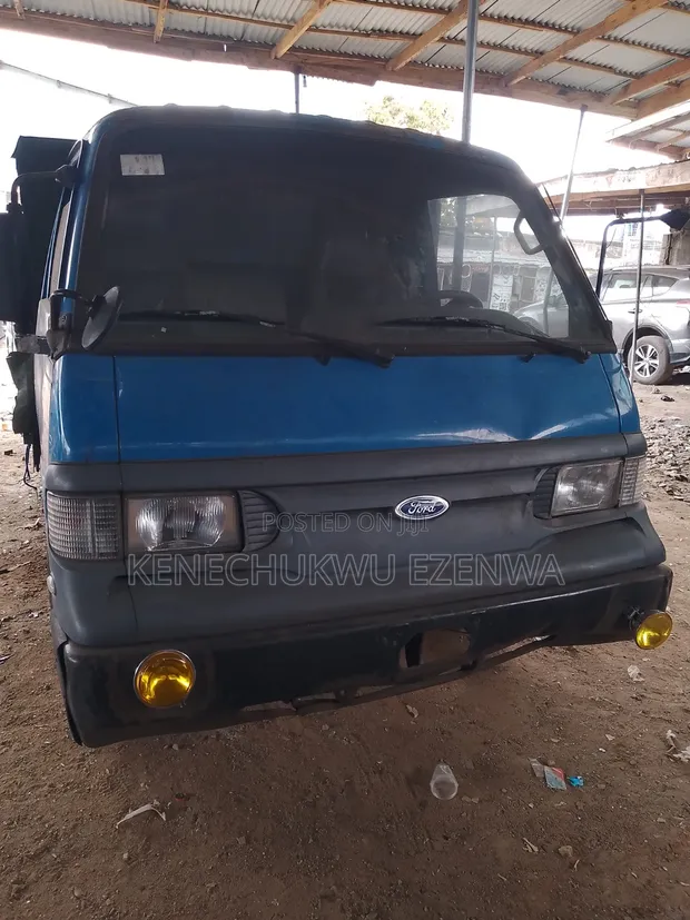 Foreign Used Ford Mini Bus - 1