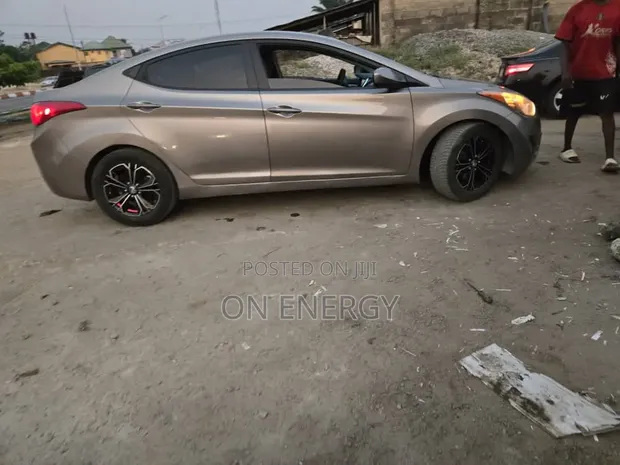 Hyundai Elantra Limited 2012 Brown - 1