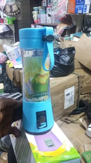 Portable 6-Blade Rechargeable USB Mini Juicer Blender