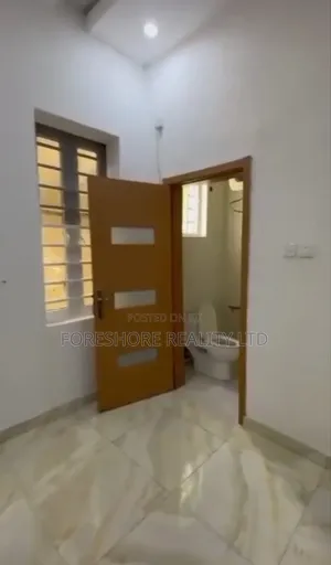 1 Bedroom Room & Parlour in Van Daniel Estate, Lekki Phase 2