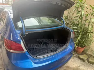 2018 Hyundai Elantra SE Blue