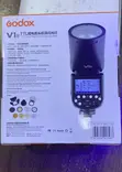 Godox V1 Speedlight for Sony & Canon - 2