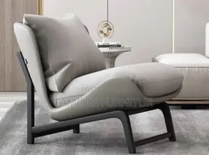 Kujerar Lounge Ta Zamani Mai Launin Tan Brown