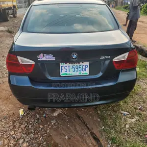 BMW 318i 2005 Green