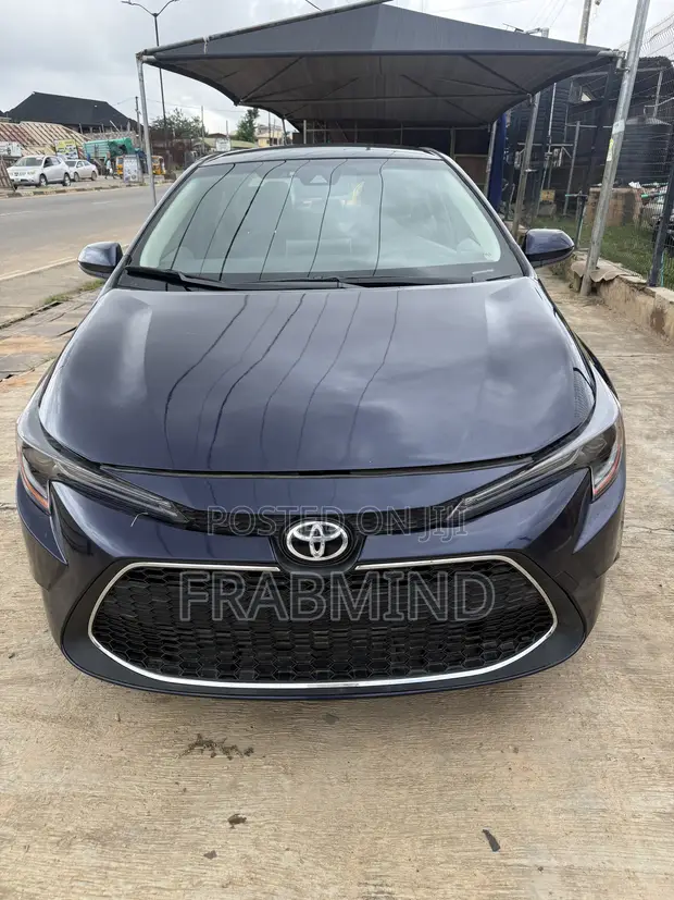 2021 Toyota Corolla LE - 1